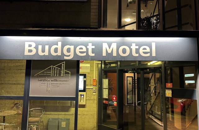 Budget Motel Self Check-in