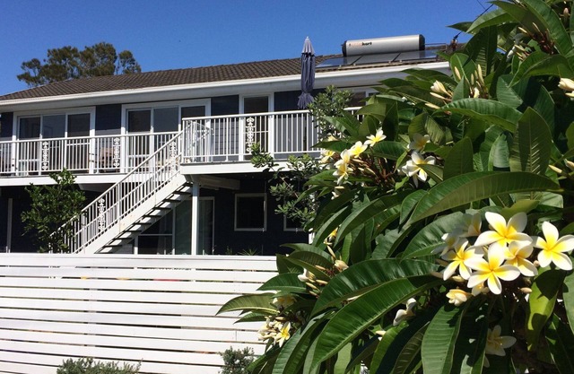 Budgewoi Blue Beach House