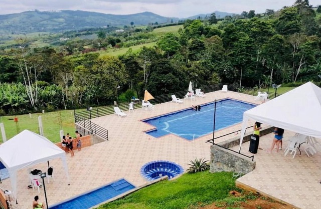 Buen Vivir Restrepo a 30 minutos Lago Calima