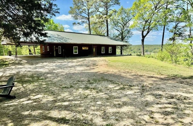 Buffalo Cabin Gorgeous Illinois River view