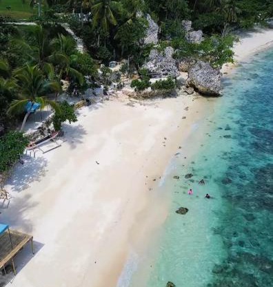 BuLahan Beach Resort Couple Room