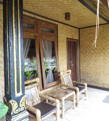 Bulan Bungalows and Cafe