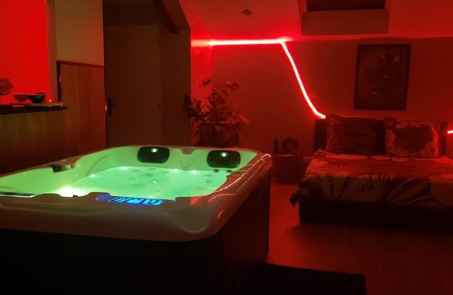 Bulles étoilées Appartement avec jacuzzi privé
