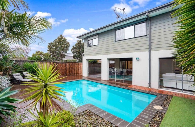 Bundoora Perfection - Luxury Family Oasis w pool
