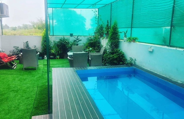 Bungalow with Swimming pool n pool table 4 bedrooms AC, WiFi, Mohali Chandigarh