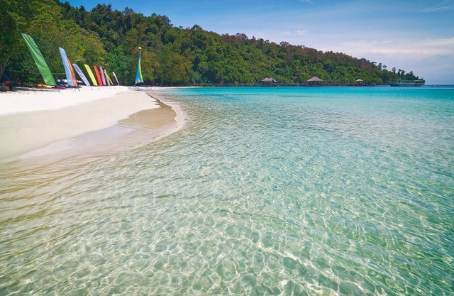 Bunga Raya Island Resort & Spa