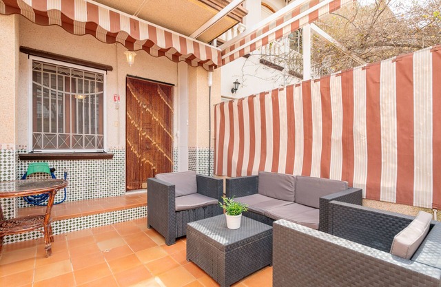 Bungalow 'Casa De Verónica' with Private Terrace, Wi-Fi and Air Conditioning