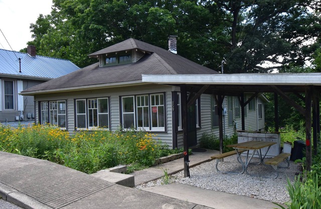 Bungalow in Bloom