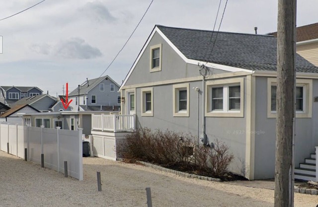 Bungalow in Lavallette NJ - No Laundry