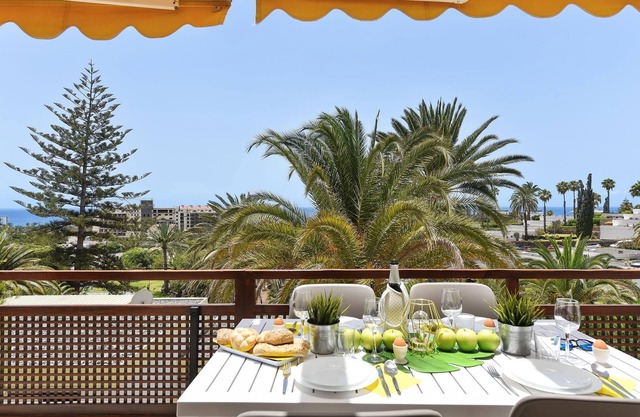 Bungalow Rocas Rojas 406B by VillaGranCanaria