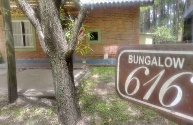 Bungalow with garage, for 5 people, with wi fi Restaurants and breakfasts.