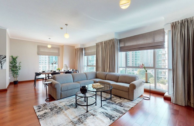 Burj Khalifa and Fountain Views | Stylish 2-Bed Apt