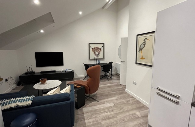 Burntisland, new-build luxury Penthouse apartment building. 5 minutes from golf.