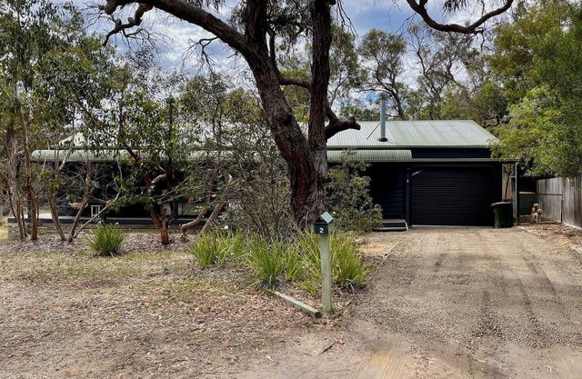 'Bush by the Sea' - quiet native setting