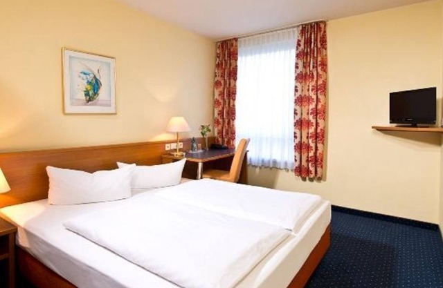 Business room - Early booking rate with breakfast - ACHAT Hotel Dresden Altstadt