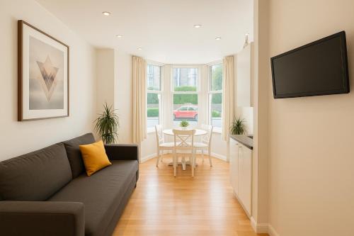 Bute Park Apartment w/Heating + Private Bathroom