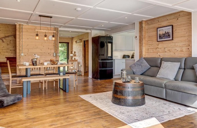 Buttercup Lodge