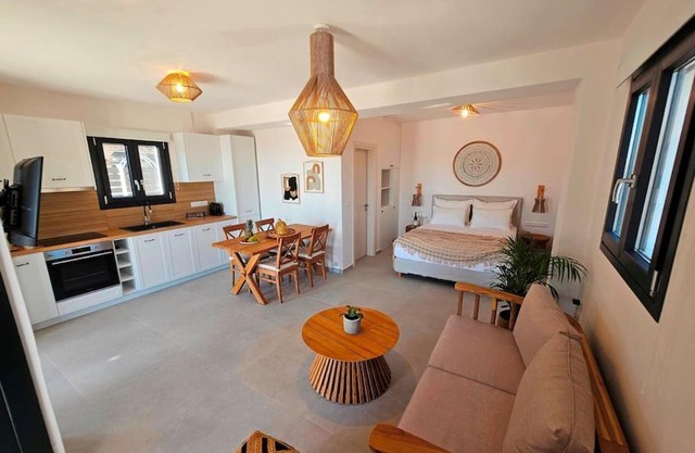 Byblos Cycladic House