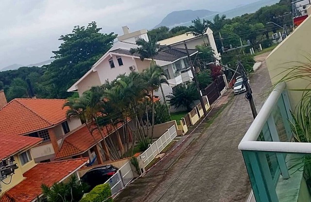 Cozy penthouse in Barra da Lagoa - 200m from the beach.