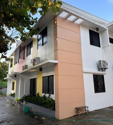C7 Hotel with beach front access