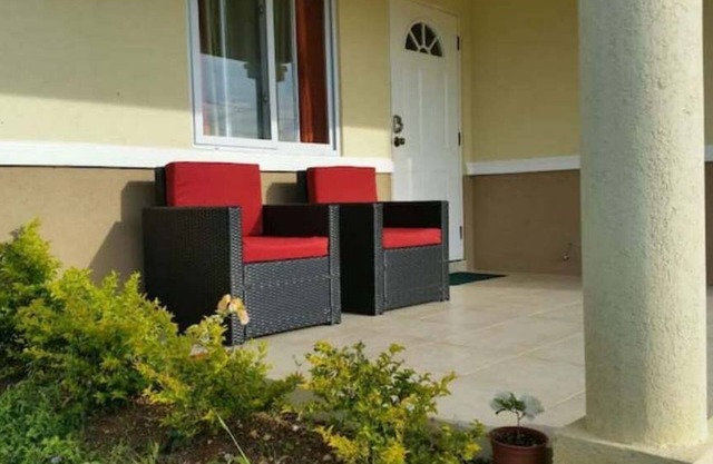 Cabaña Papaya: 3br 2bth Retreat!