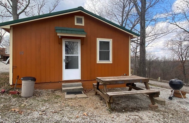 Cabin 10 - Reel and Trigger