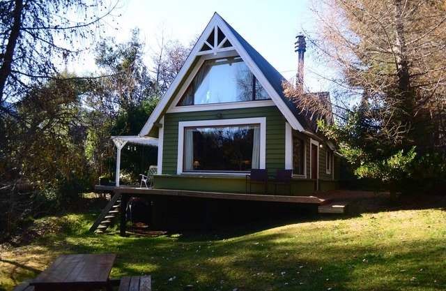 Cabin in the woods, on Lake Lolog