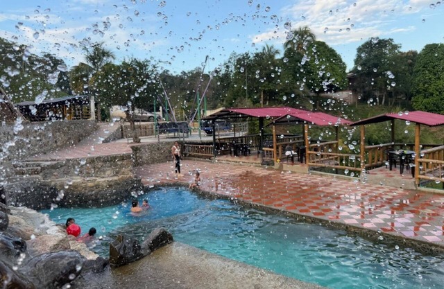 Cabin in Norcasia Jacuzzi, spring water pool and extreme attractions option.