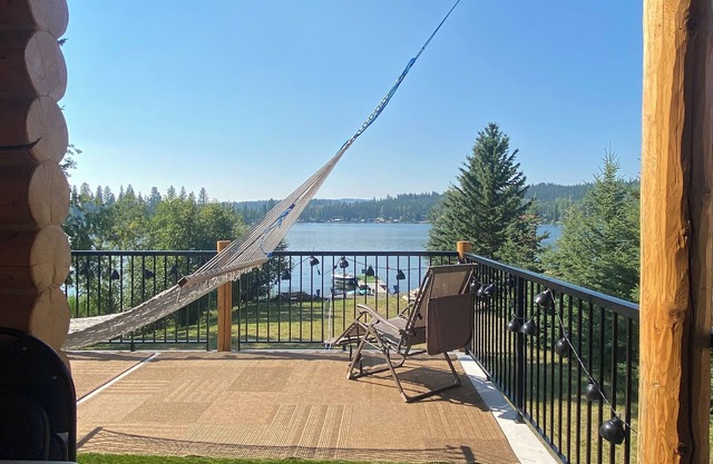 Cabin/Lakehouse on Waterfront of Deka Lake