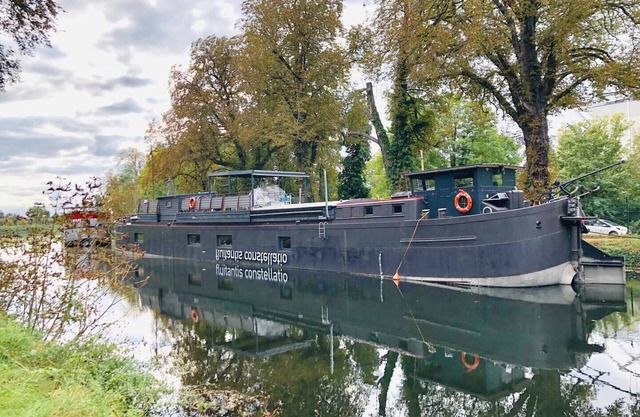 Cabine 01, gîte sur l'eau, péniche ma pensée