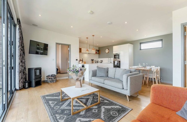 Caburn View Retreat (Pet)