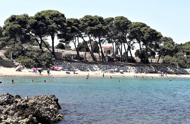 Cal Marenya with private non-chlorine pool. 15 mins to Costa Brava beaches