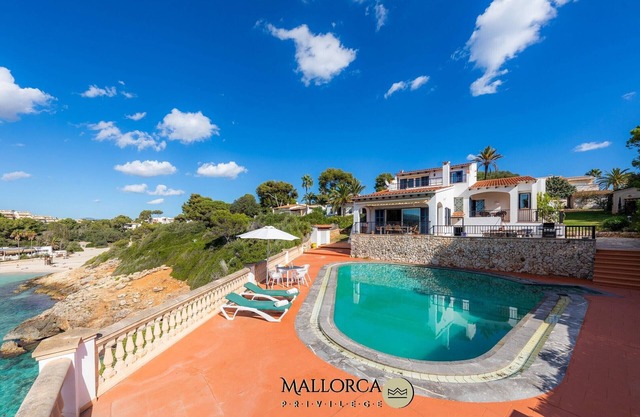 Cala Anguila Poolbeach