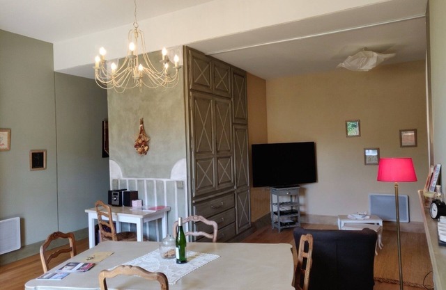 Calm and charming in the hyper center of the Carmes district.