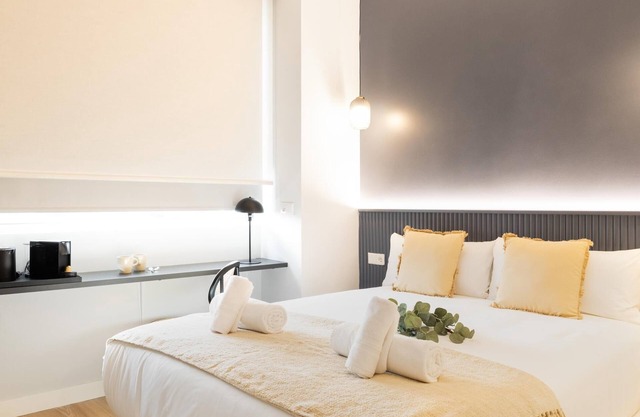 Calma Rooms by Charming V