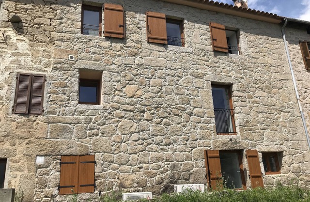 Calme et Confort au Village