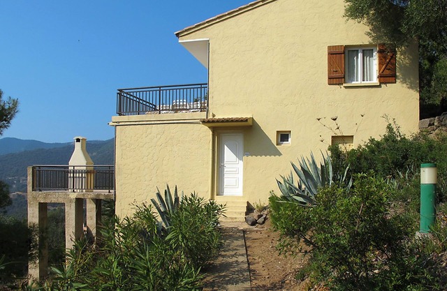 Camelia- Marjolène by Interhome