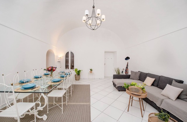 Camerelle 33, Capri
