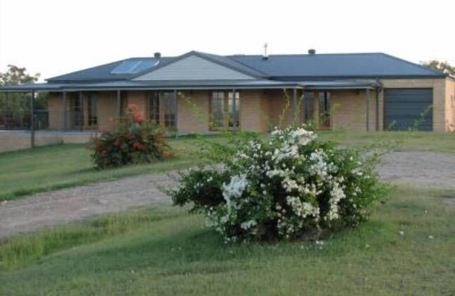 Camp Road Cottage - located at Hunter Valley