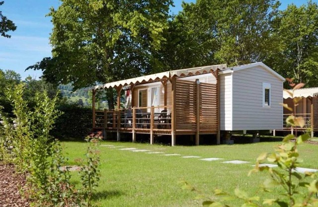 Camping 3 étoiles - ef00h0