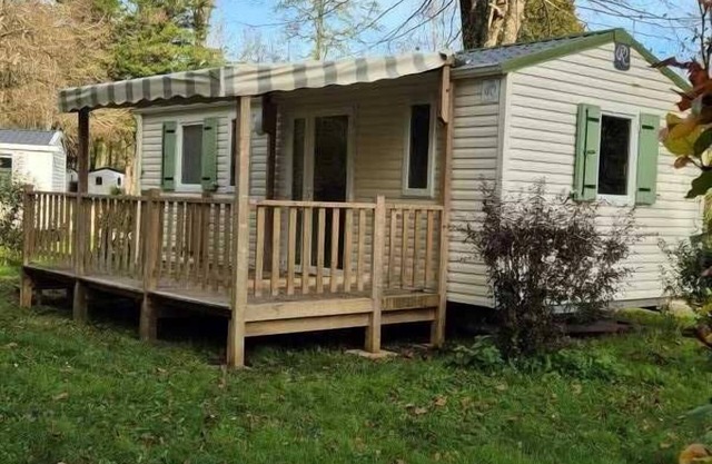 Camping 3 étoiles - Piscine - efbfaf