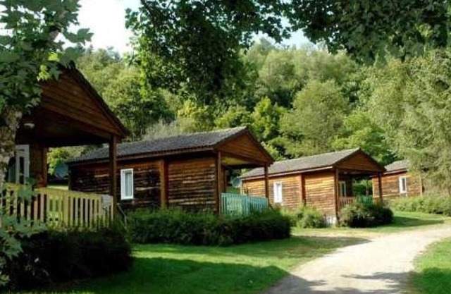 Camping 3 étoiles - Piscine - eehihh