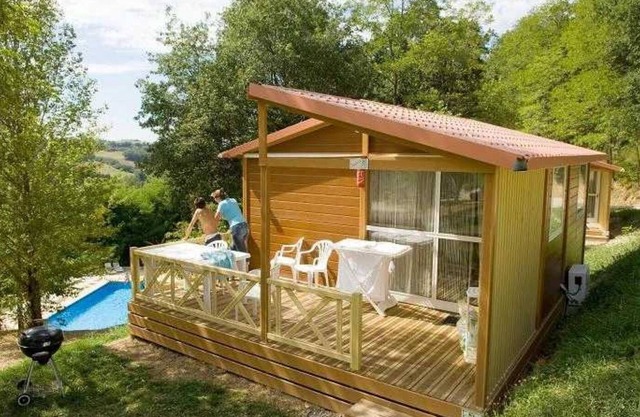 Camping 3 étoiles - Piscine - ccbbedh