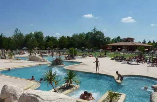 Camping 4 étoiles - Parc aquatique - eecgdg