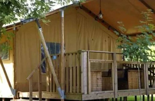 Camping 4 étoiles - Piscine - eehicd