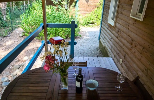 Camping Beau Rivage * - Chalet Privilege 35m2 - 2 bedrooms - 6 people