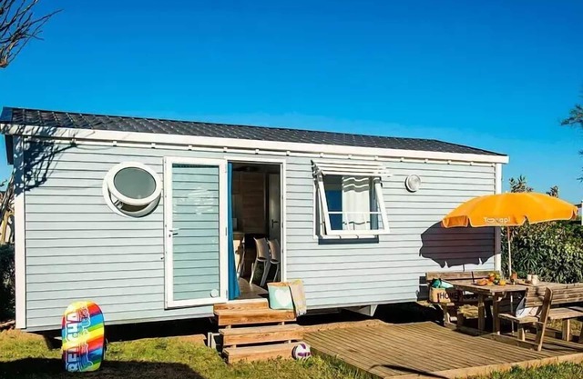 Camping Domaine du Cros d'Auzon* - 3-room Comfort mobile home for 4/6 people with air conditioning