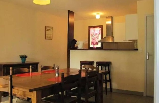 Camping Fontaine Du Roc* - Cottage 3 rooms 4 people