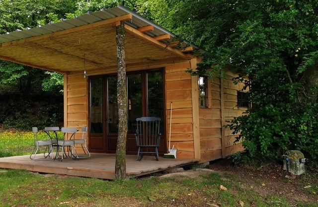 Camping La Chagnée - cabane des enfants du marais