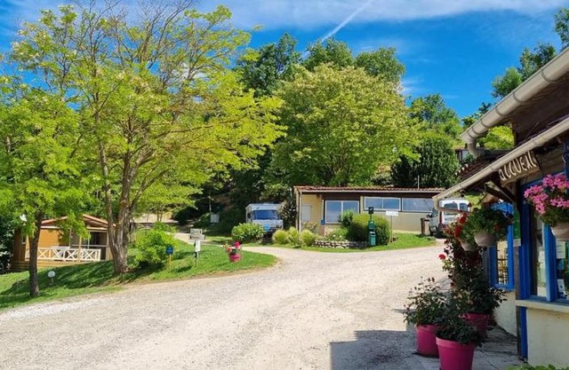 Camping Le Bourdieu